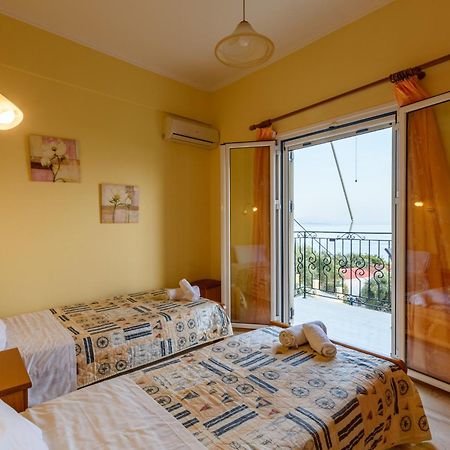 Butterfly Appartments Barbati Exterior photo